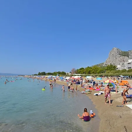 Tomislav Apartment Omis